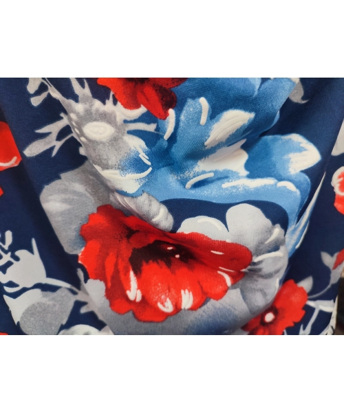 Bluzka kimono z luźnym dekoltem - granatowa czerwone kwiaty